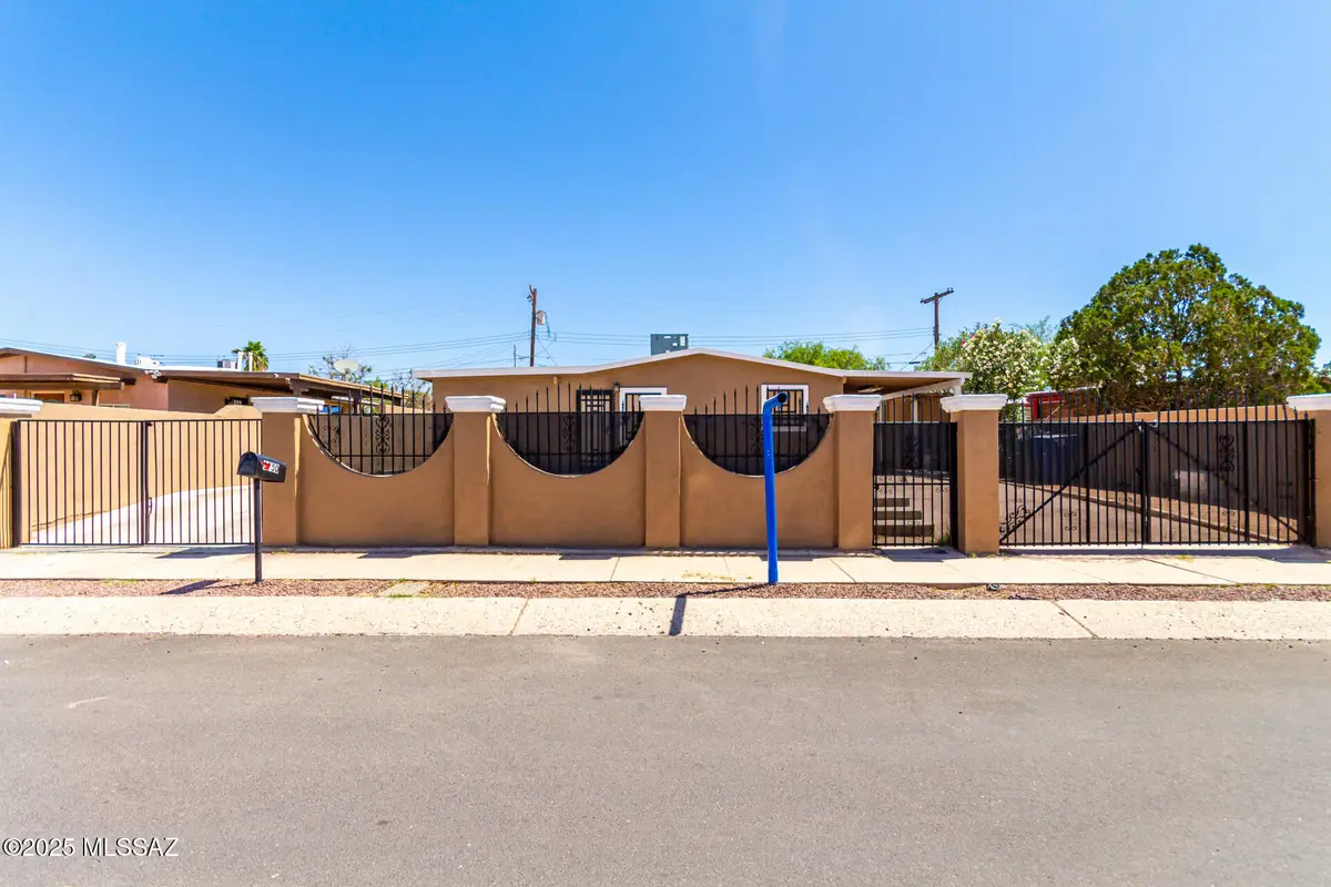 3750 E 27th Street, Tucson, AZ 85713 - Image #1