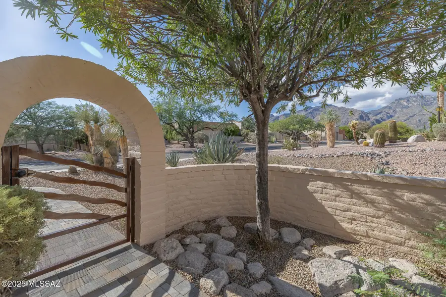 5332 N Fort Yuma Trail, Tucson, AZ 85750 - Image #3