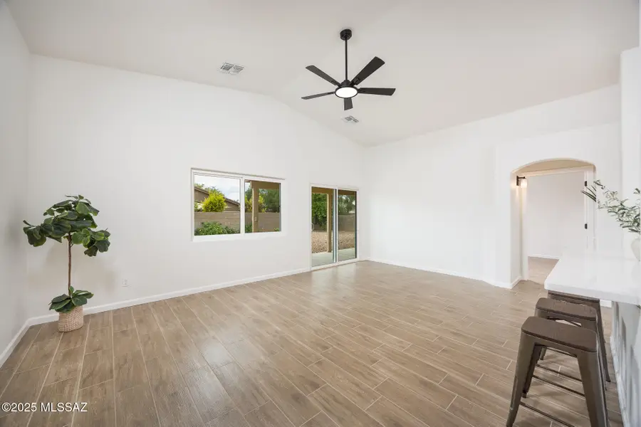 8616 E Esselmont Drive, Tucson, AZ 85747 - Image #3