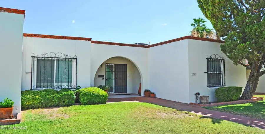 5754 E Grant Road, Tucson, AZ 85712 - Image #2