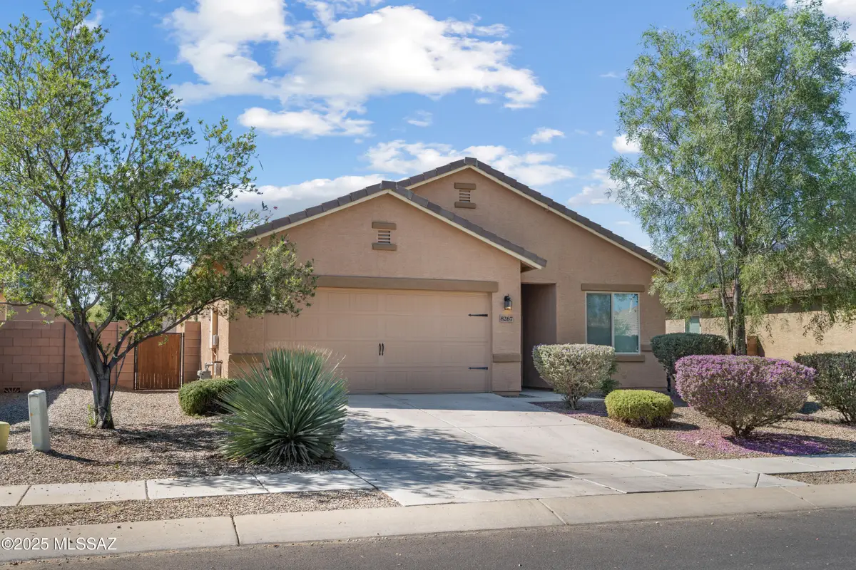 8267 W Shearwater Drive, Tucson, AZ 85757 - Image #1