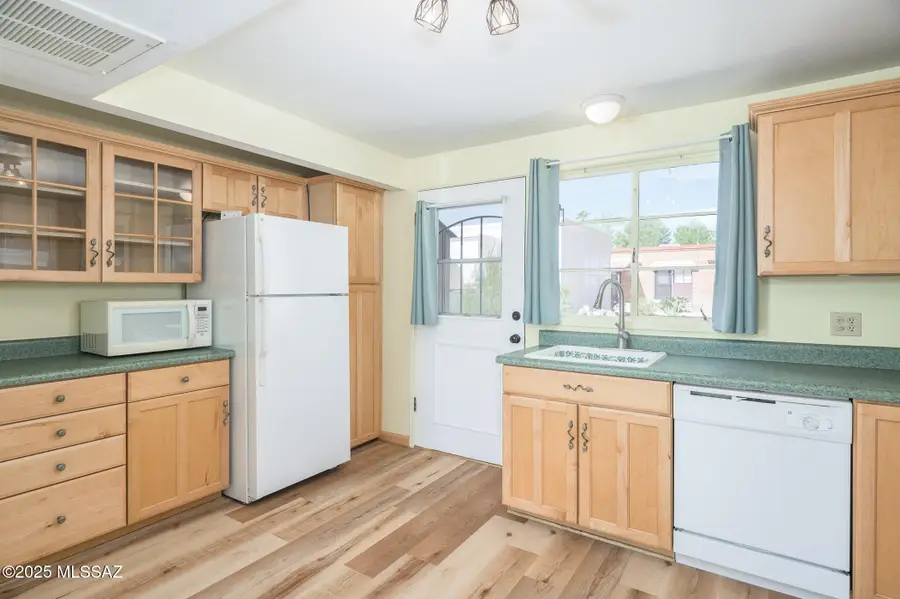 380 S Paseo Cerro #C, Green Valley, AZ 85614 - Image #2