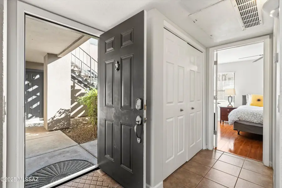 5855 N Kolb Road #4105, Tucson, AZ 85750 - Image #2