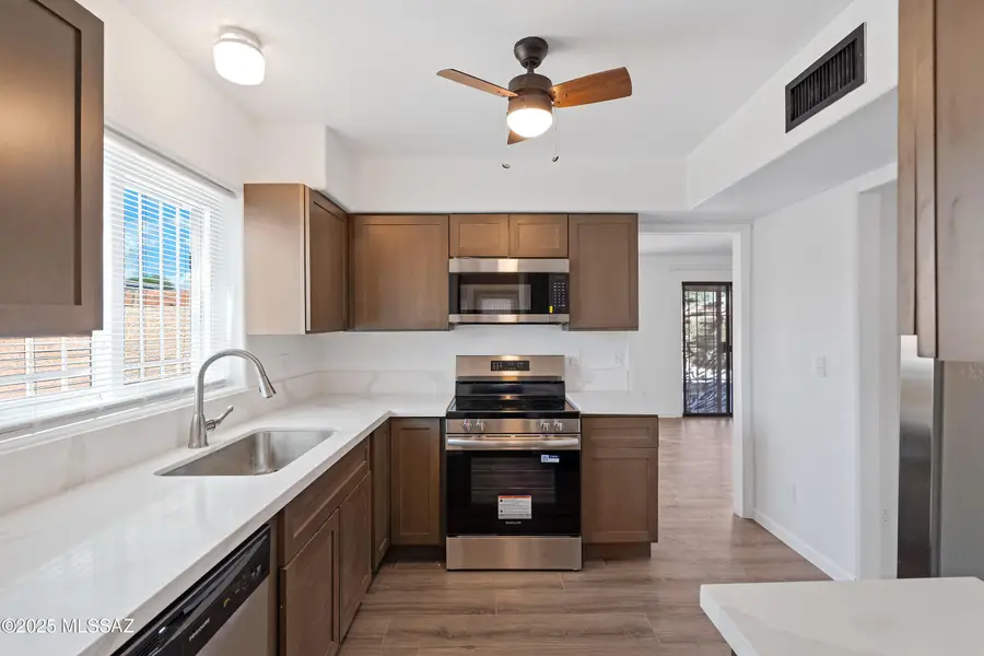 2301 N Camino Mateo, Tucson, AZ 85745 - Image #2