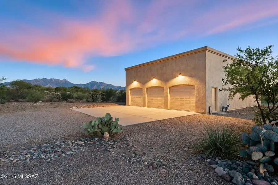 446 E Bent Branch Place, Green Valley, AZ 85614 - Image #2