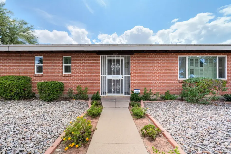 6902 E Calle Canis, Tucson, AZ 85710 - Image #2