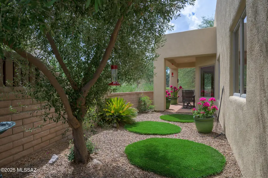 835 W Waterview Drive, Green Valley, AZ 85614 - Image #3