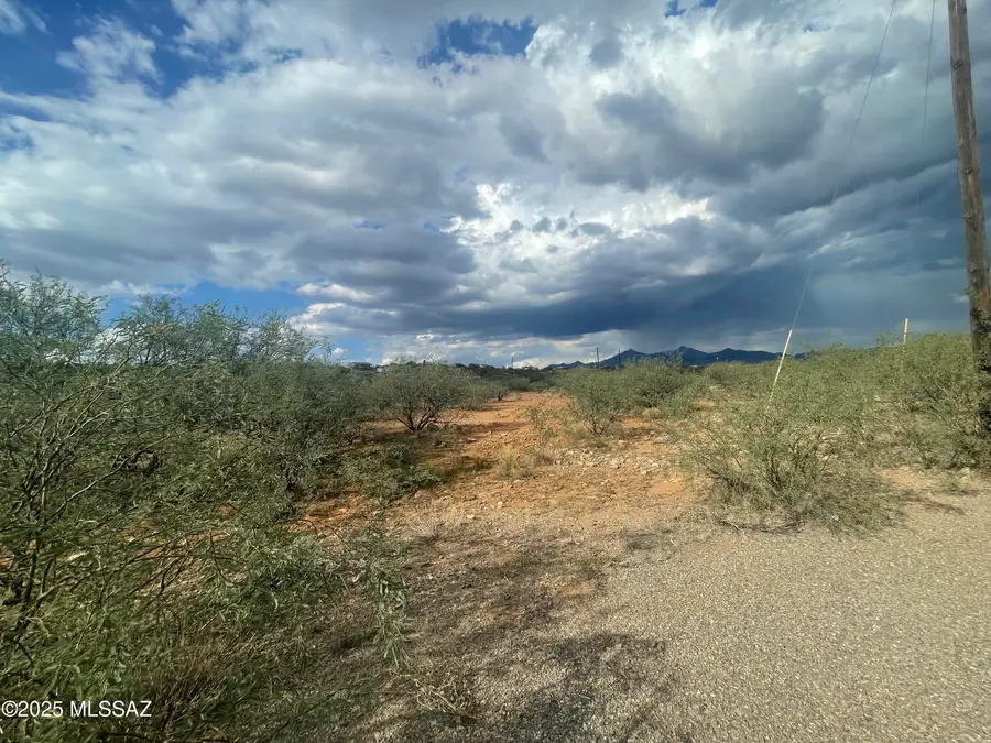 162 Sur, Rio Rico, AZ 85648 - Image #2
