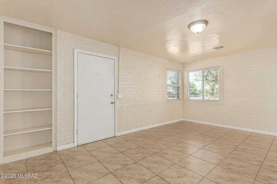 970 N Dodge Boulevard, Tucson, AZ 85716 - Image #3