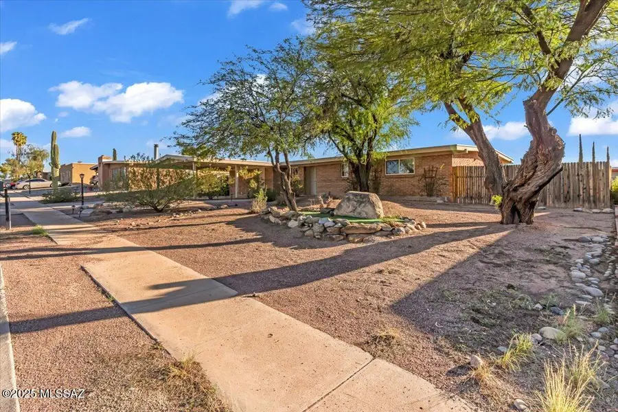 508 S Staunton Drive, Tucson, AZ 85710 - Image #2