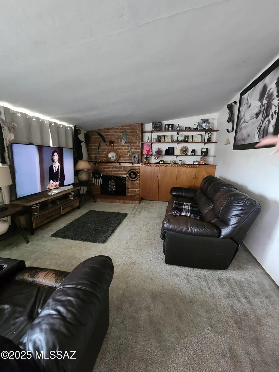 1702 S Avenida Regulo, Tucson, AZ 85710 - Image #3