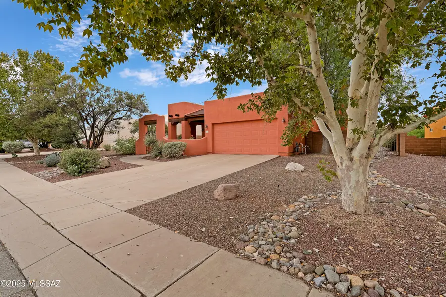 332 Via Bella Donna Rio, Rio Rico, AZ 85648 - #2