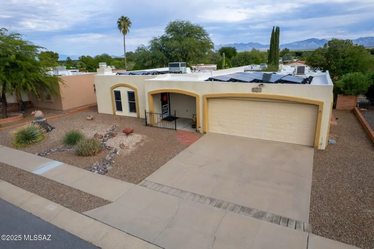 2035 S San Ray Drive, Green Valley, AZ 85614 - Image #1