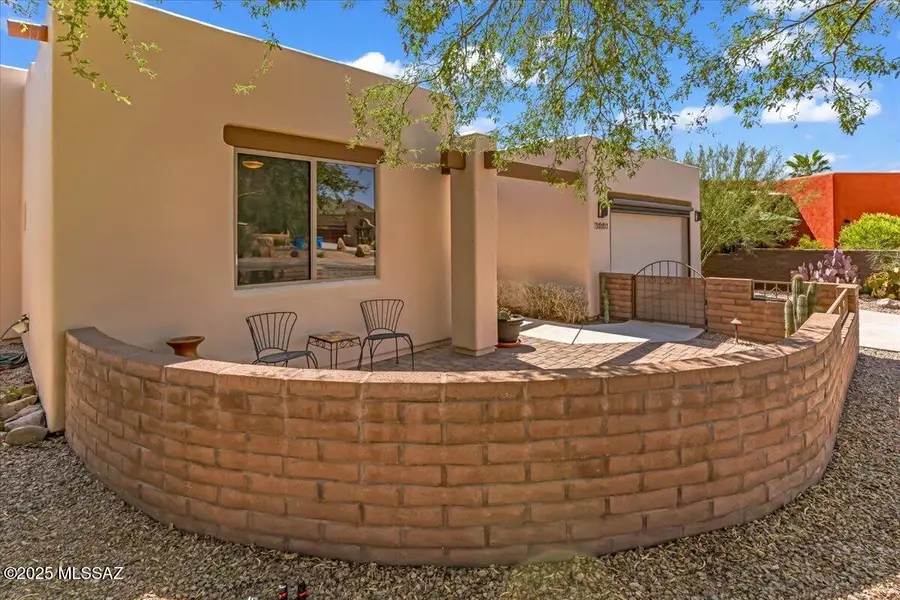 5661 W Triangle X Place, Tucson, AZ 85713 - Image #3