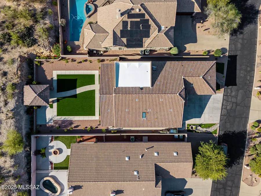 834 S Deer Meadow Loop, Tucson, AZ 85745 - Image #2