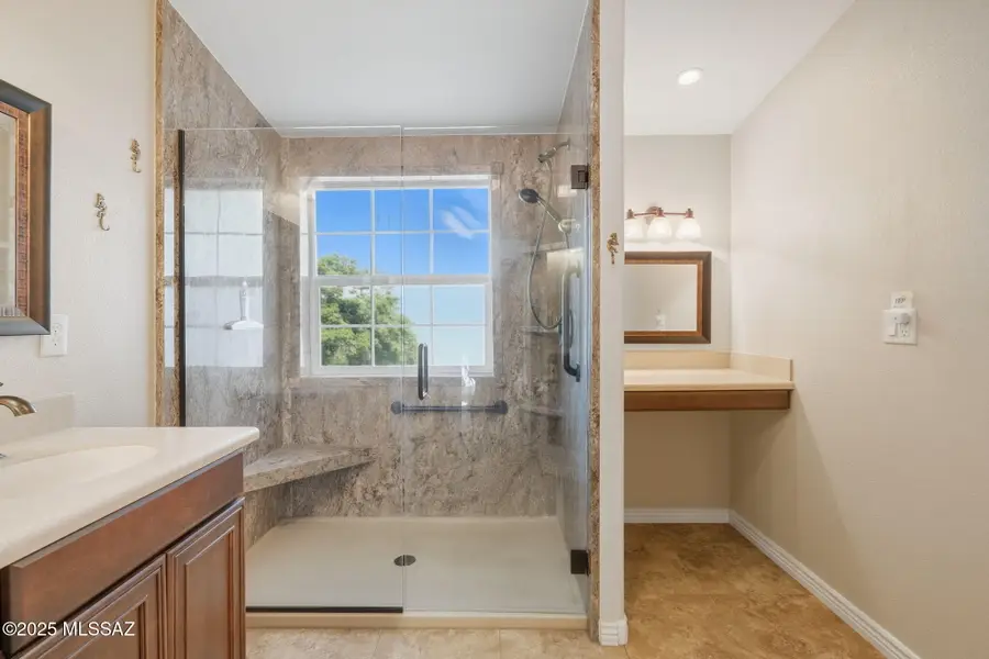 5000 E Grant Road #207, Tucson, AZ 85712 - Image #2