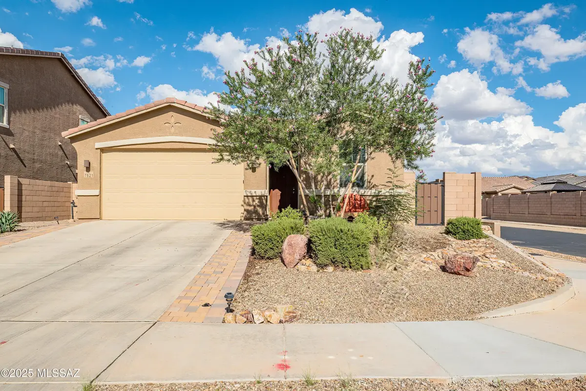 7821 S Wolf Creek Drive, Tucson, AZ 85757 - Image #1