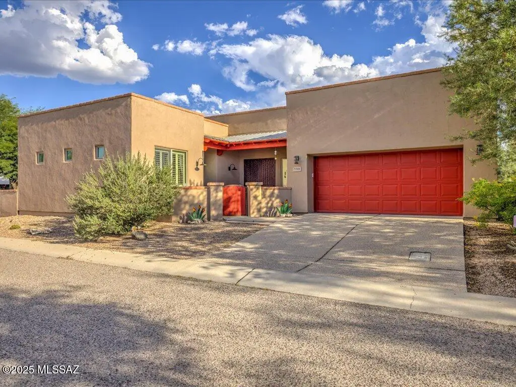 10606 E John Mcnair Place, Tucson, AZ 85747 - Image #1