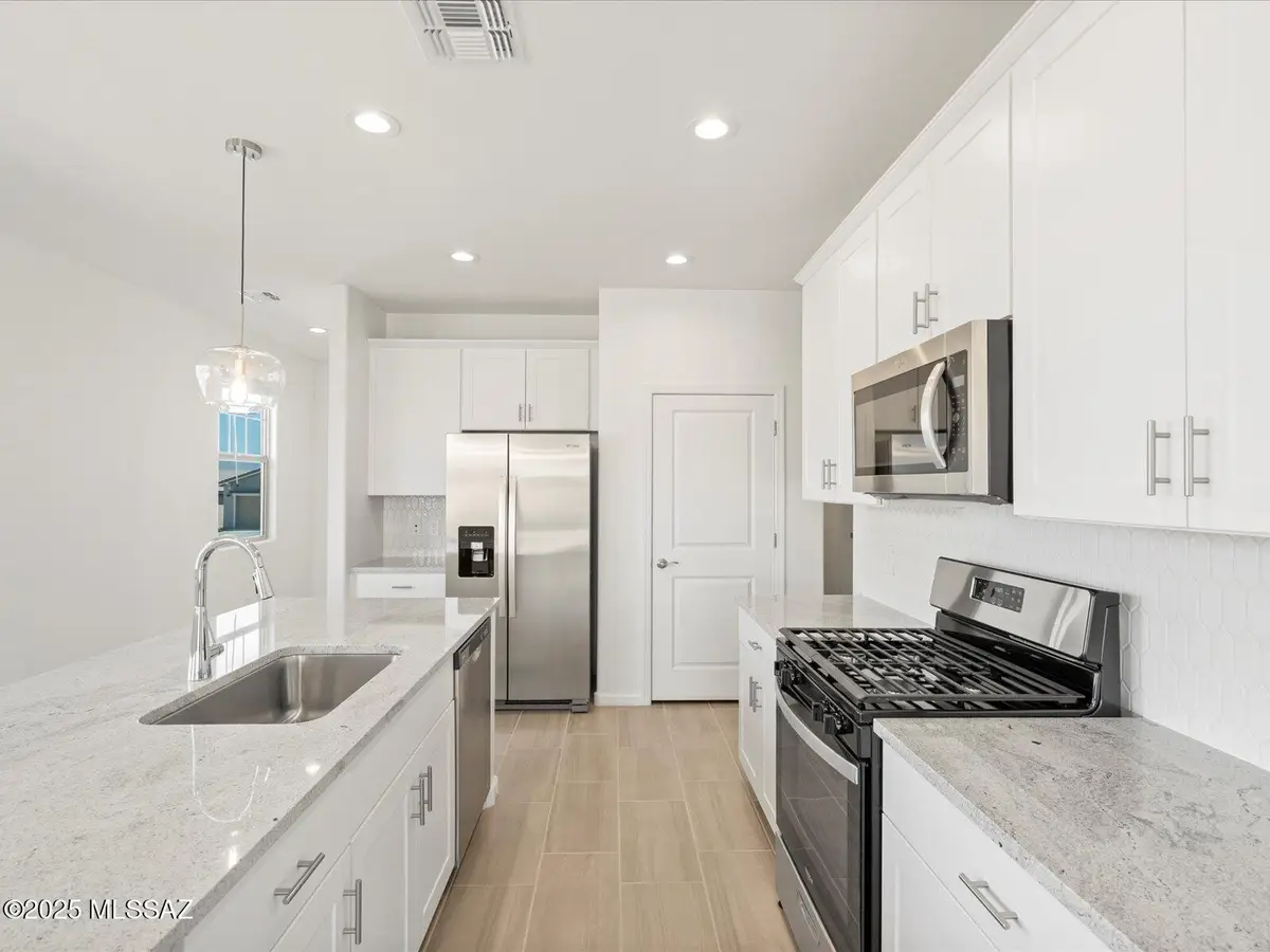 7264 S Gray Jay Drive, Tucson, AZ 85747 - Image #1