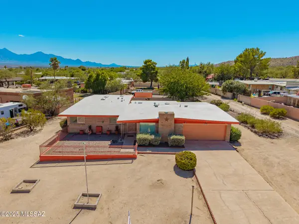 1271 W Calle De La Plaza, Sahuarita, AZ 85629