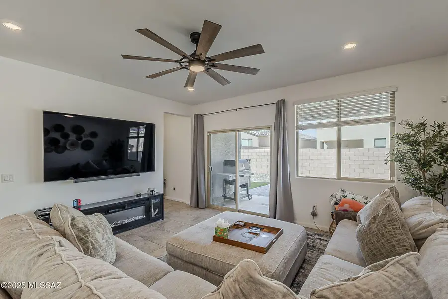 7860 S Ivy Hollow Avenue, Tucson, AZ 85757 - Image #2