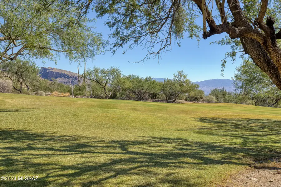 6404 N Desert Wind Circle, Tucson, AZ 85750 - Image #2