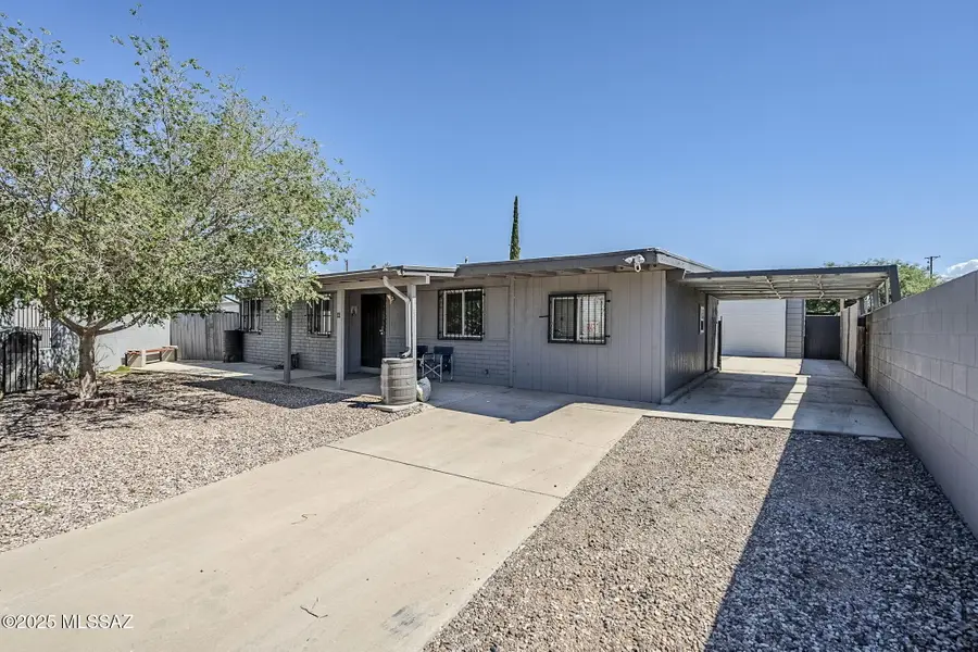 7042 E 42nd Street, Tucson, AZ 85730 - Image #2