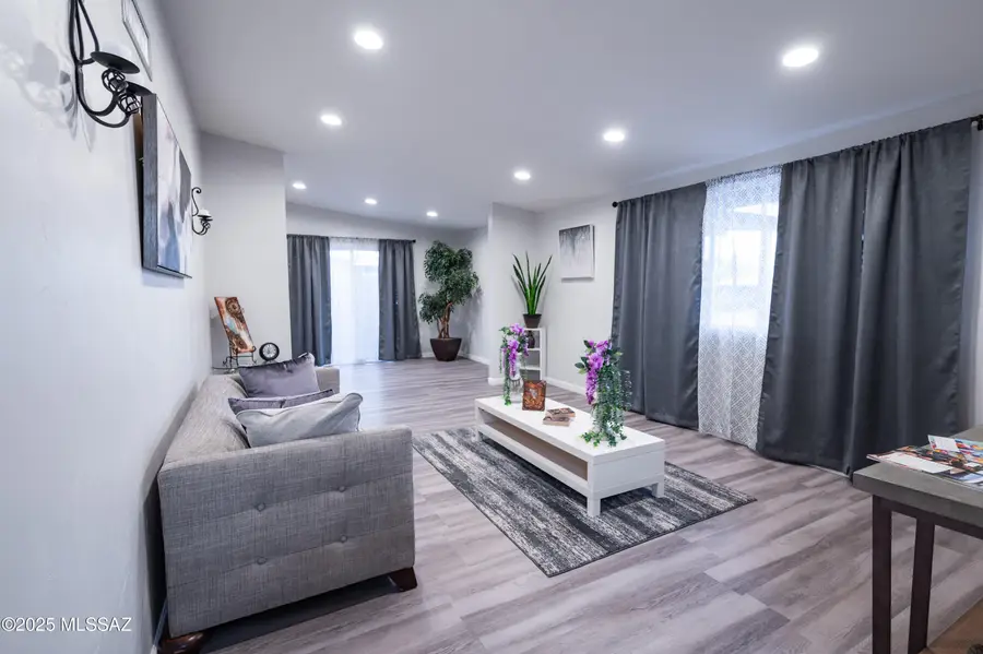 7122 E Eastland Street, Tucson, AZ 85710 - Image #2