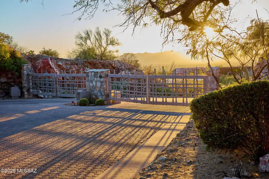 7351 N Secret Canyon, Tucson, AZ 85718 - Image #2