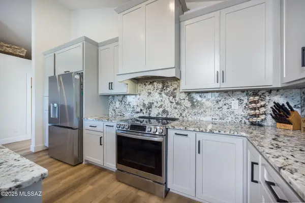 1302 W Coyote Trail, Benson, AZ 85602