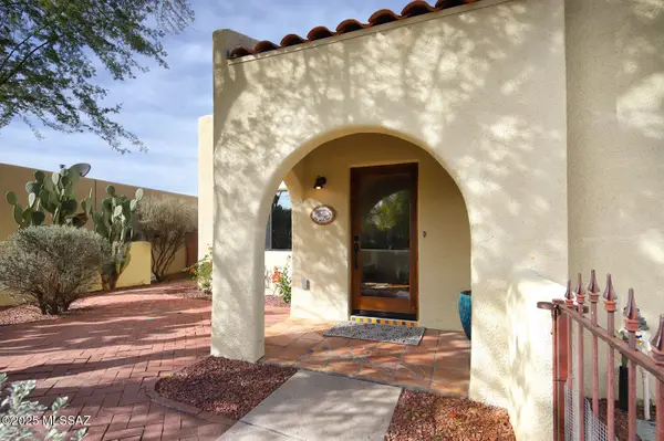 9131 N Ironwood Meadows Drive, Tucson, AZ 85742