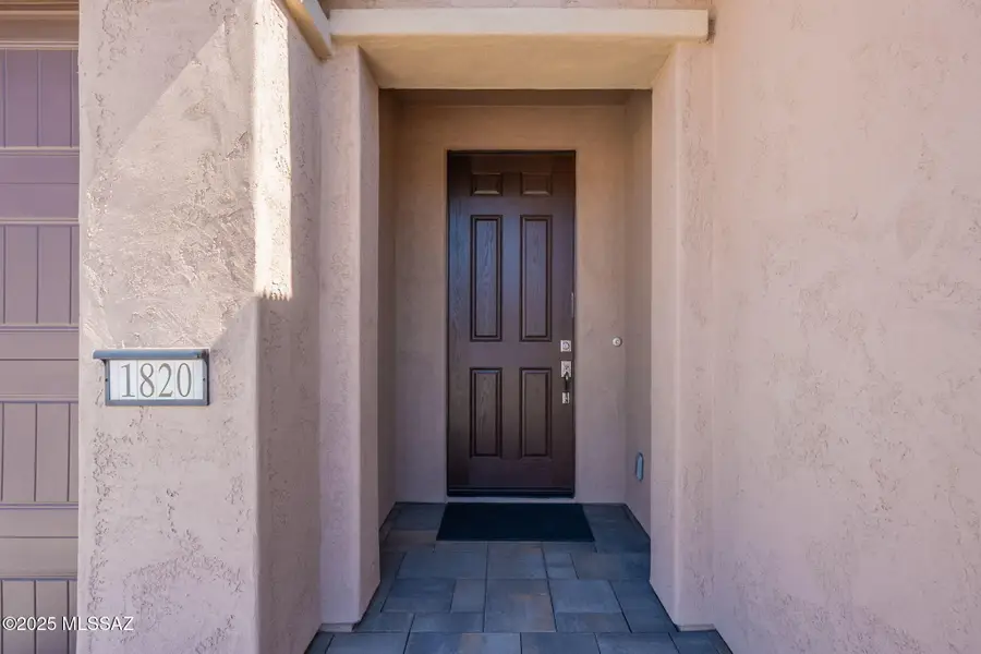 1820 N Banneker Lane, Green Valley, AZ 85614 - Image #3