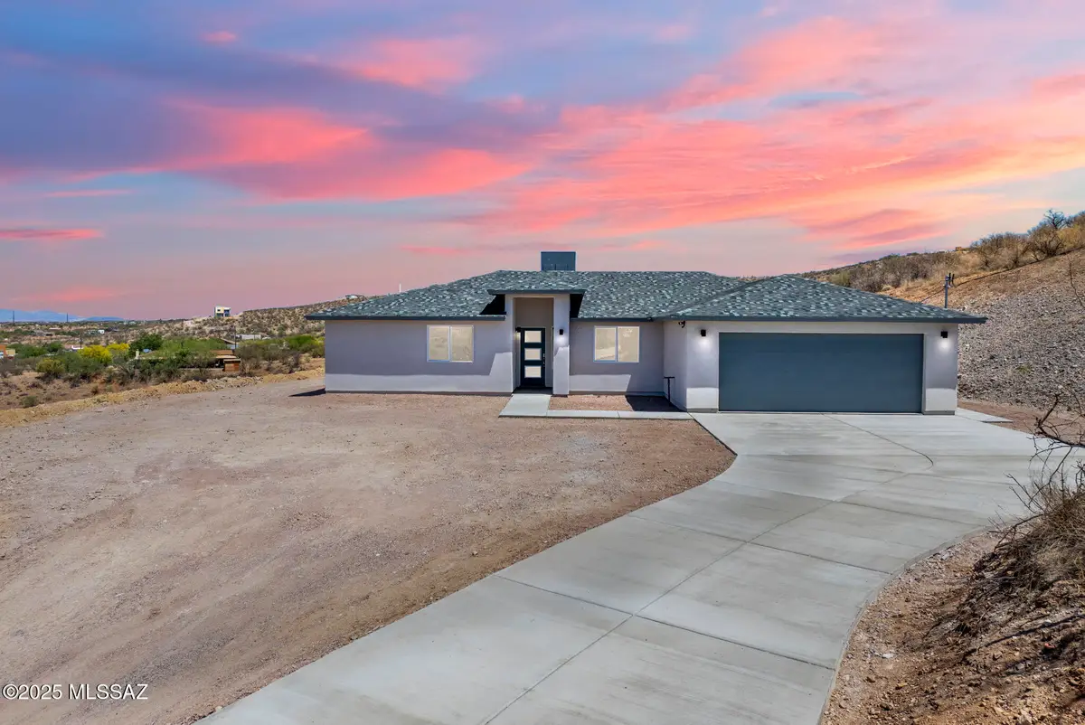 172 Vereda Cabrilla Lane, Rio Rico, AZ 85648 - Image #1