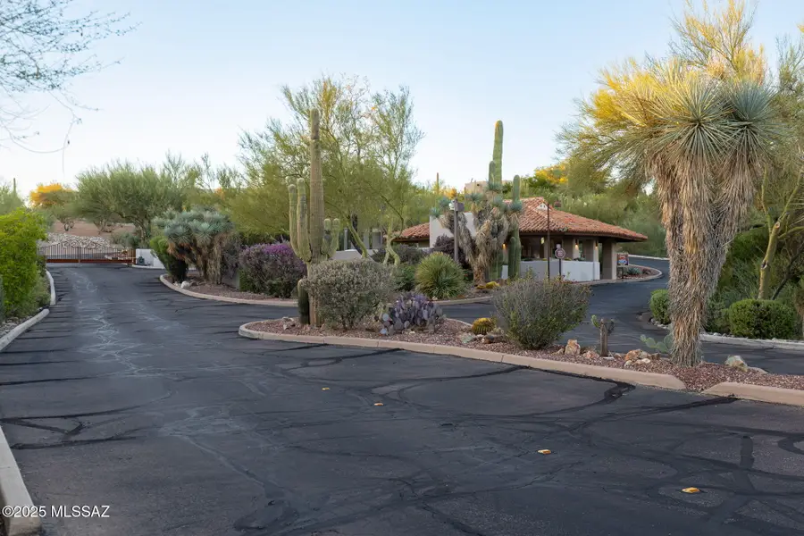 4880 N Avenida De Vizcaya, Tucson, AZ 85718 - Image #3