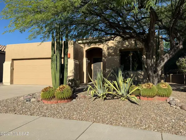 8591 N Rolling River Drive, Tucson, AZ 85743