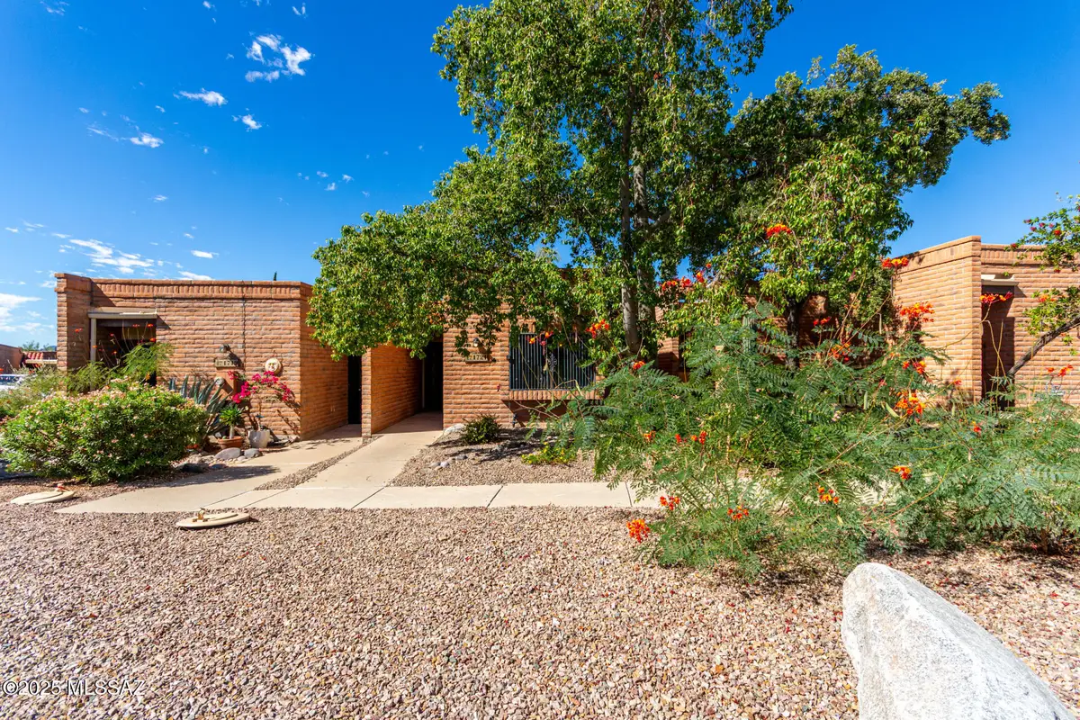 1721 W Dalehaven Circle, Tucson, AZ 85704 - Image #1