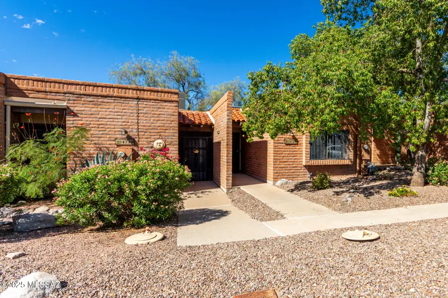 1721 W Dalehaven Circle, Tucson, AZ 85704 - Image #2