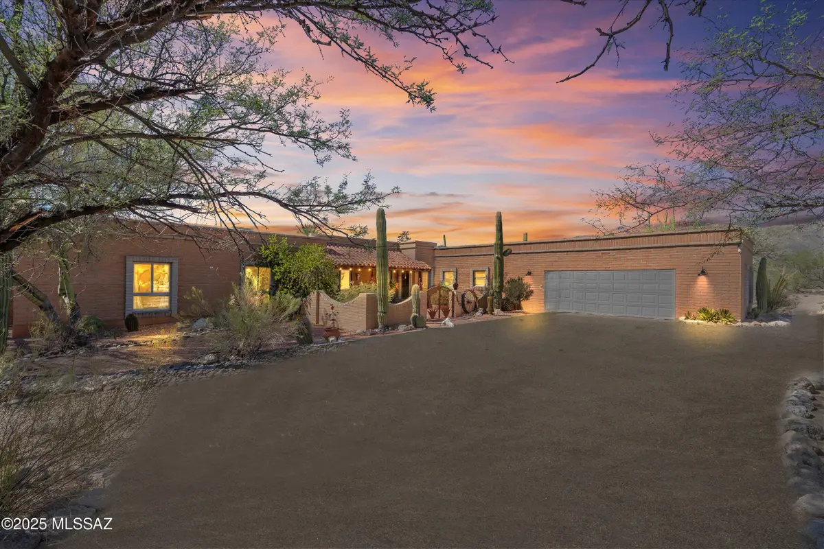 3825 N Silver Drive, Tucson, AZ 85749 - Image #1