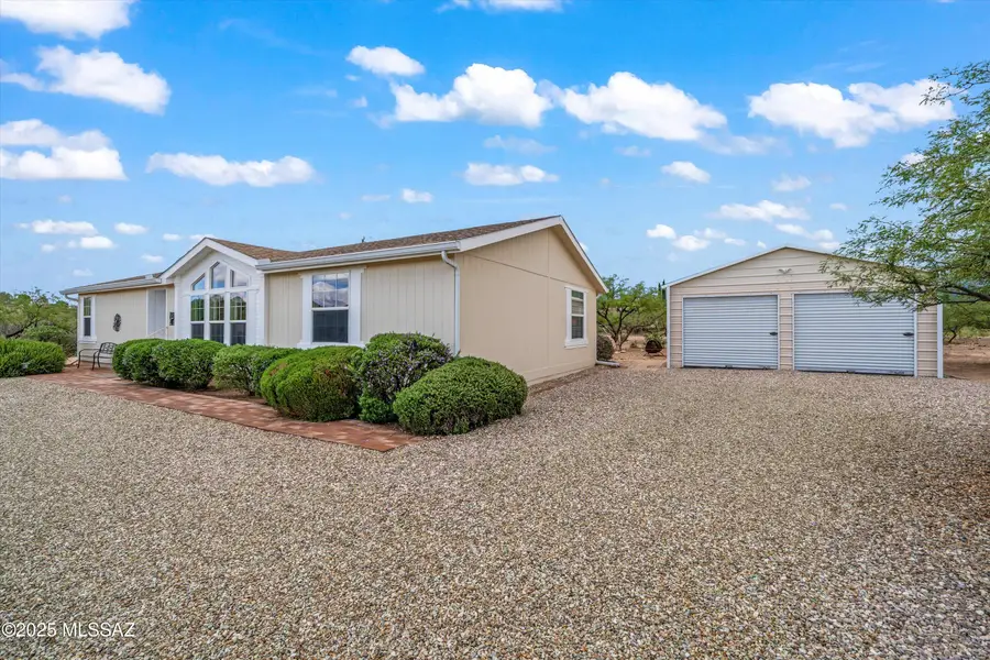 24471 E Chickasha Trail, Benson, AZ 85602 - Image #2