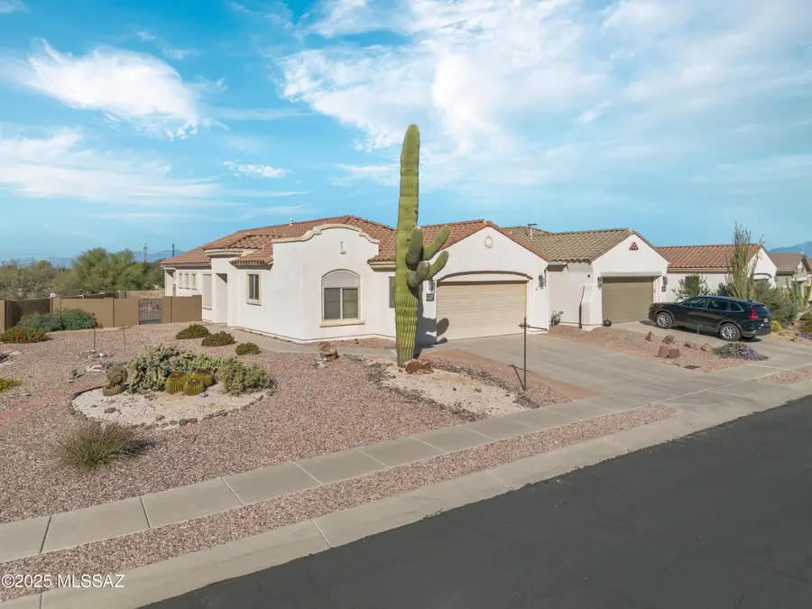 596 W Calle Media Luz, Sahuarita, AZ 85629 - Image #2