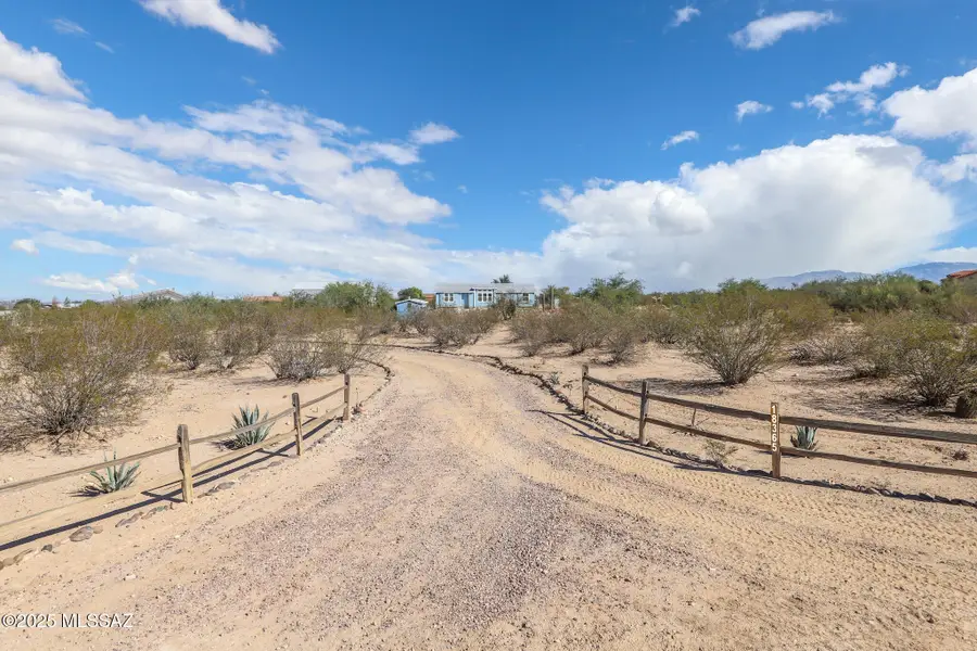 18365 S Wilmot Road, Sahuarita, AZ 85629 - Image #2