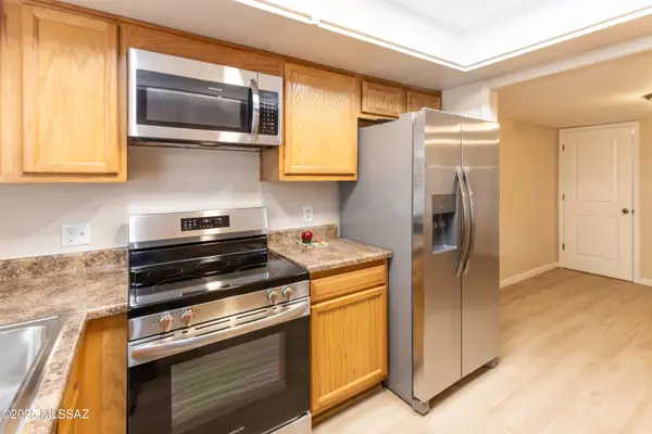 1585 E Prince Road, Tucson, AZ 85719