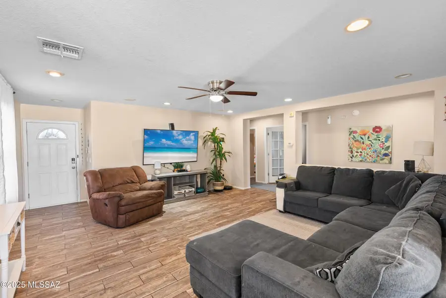 784 W Paseo Celestial, Sahuarita, AZ 85629 - #3