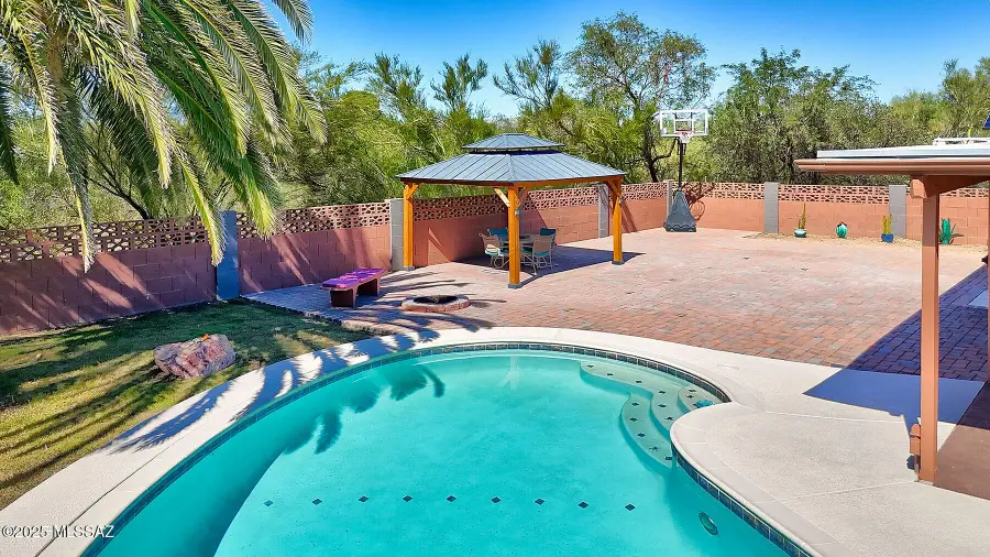 7335 N Casablanca Drive, Tucson, AZ 85704 - Image #2