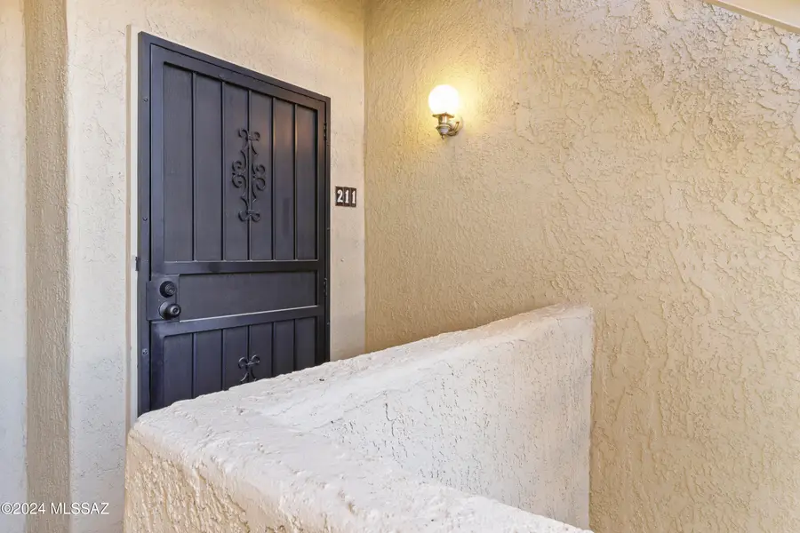 5500 N Valley View Road #211, Tucson, AZ 85718 - Image #2
