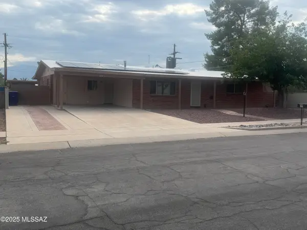 896 N Bedford Drive, Tucson, AZ 85710