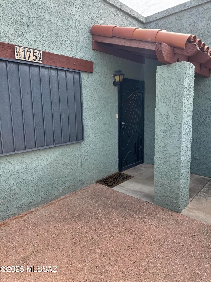 1752 S Ave Sosegado, Tucson, AZ 85710 - Image #2