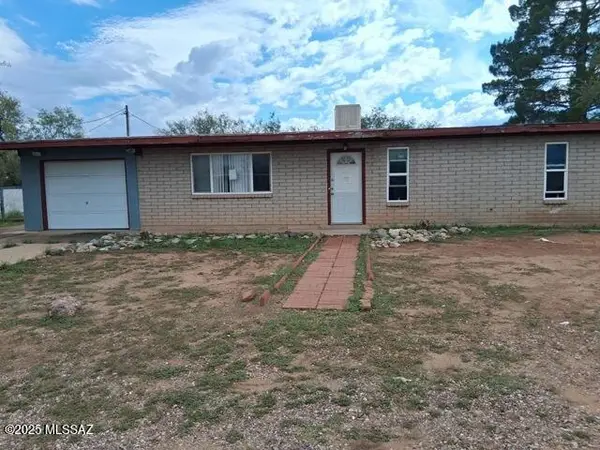 28 E Hawthorne Street, Huachuca City, AZ 85616