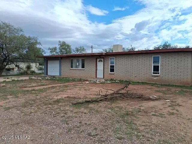 28 E Hawthorne Street, Huachuca City, AZ 85616 - Image #2