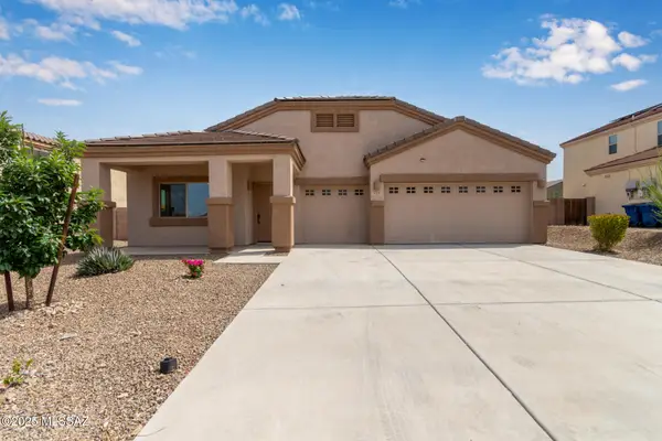 310 W Herschel H. Hobbs Place, Vail, AZ 85641